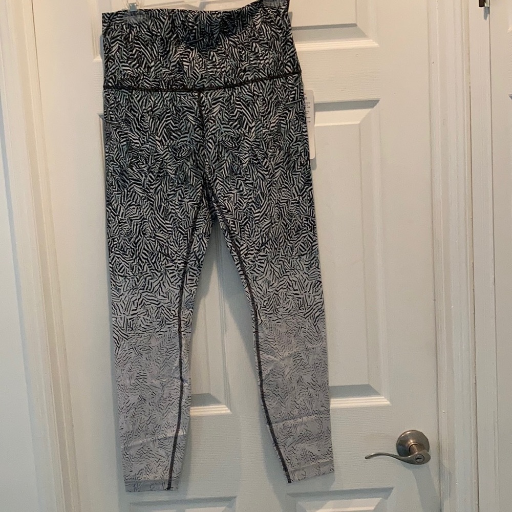 Lululemon Pant - Picture 5 of 8